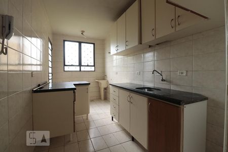 Cozinha de apartamento para alugar com 2 quartos, 70m² em Santa Quitéria, Curitiba