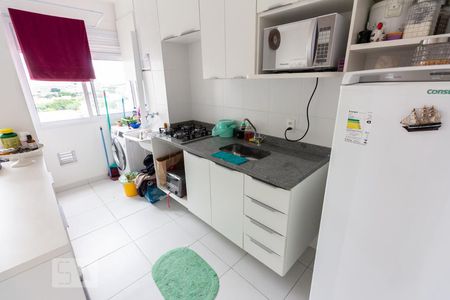 Cozinha de apartamento para alugar com 1 quarto, 33m² em Água Branca, São Paulo