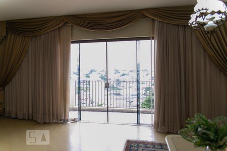 Sacada de apartamento para alugar com 3 quartos, 129m² em Vila Santo Estéfano, São Paulo