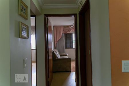 Corredor de apartamento para alugar com 3 quartos, 129m² em Vila Santo Estéfano, São Paulo