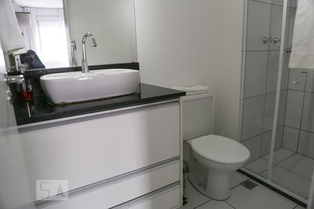 Banheiro de apartamento à venda com 1 quarto, 78m² em Vila Guarani (z Sul), São Paulo