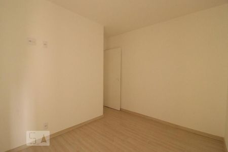 Quarto principal de apartamento para alugar com 2 quartos, 50m² em Jardim Henriqueta, Taboão da Serra