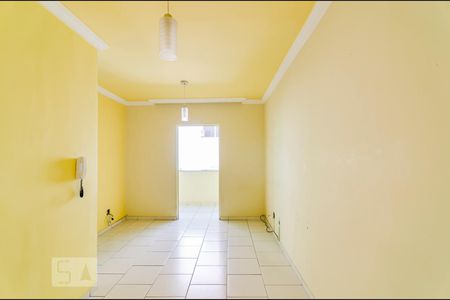 Sala de apartamento para alugar com 3 quartos, 70m² em Ipiranga, Belo Horizonte