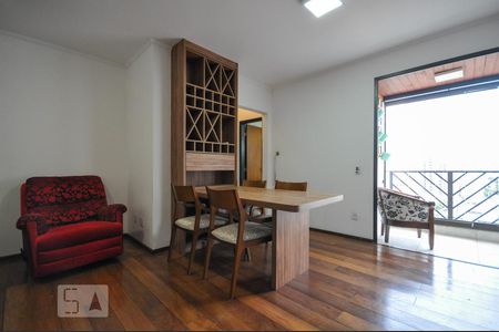 Sala de apartamento à venda com 2 quartos, 90m² em Vila Jequitibás, Campinas