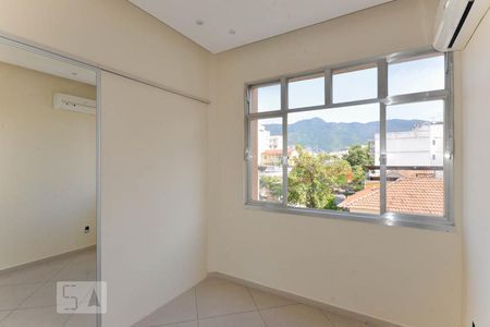 Quarto 2 de apartamento para alugar com 3 quartos, 74m² em Vila Isabel, Rio de Janeiro