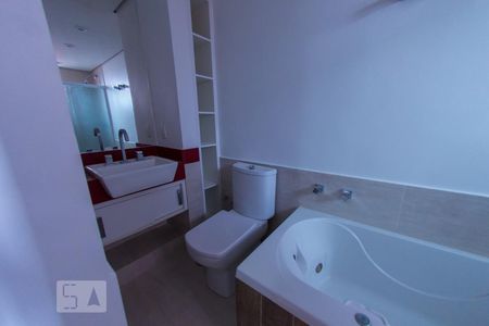 Banheiro da Suíte 1 de apartamento para alugar com 3 quartos, 105m² em Sumarezinho, São Paulo