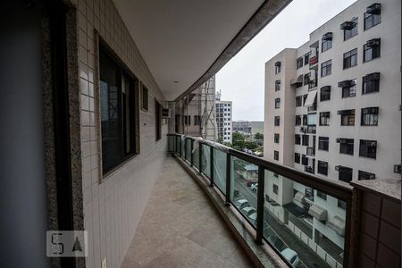 Varanda de apartamento à venda com 2 quartos, 70m² em Jacarepaguá, Rio de Janeiro