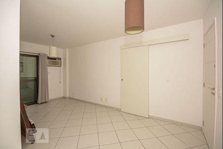 Sala de apartamento à venda com 2 quartos, 70m² em Jacarepaguá, Rio de Janeiro