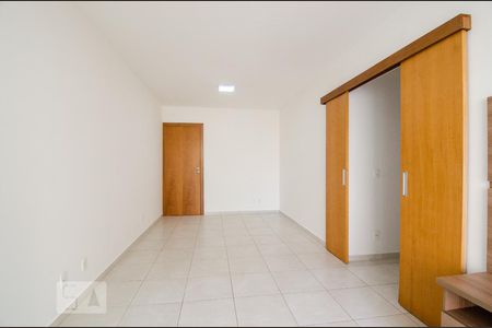Sala de apartamento para alugar com 3 quartos, 84m² em Centro, Campinas