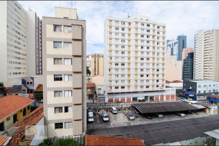 Vista da sacada de apartamento para alugar com 3 quartos, 84m² em Centro, Campinas