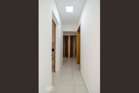 Corredor de apartamento para alugar com 3 quartos, 84m² em Centro, Campinas