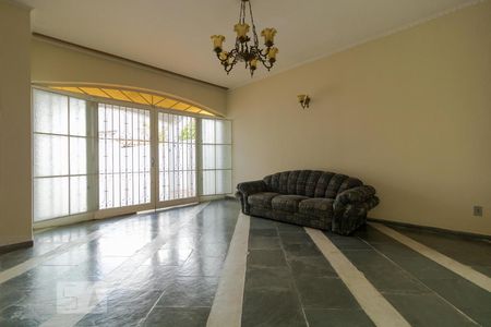 Sala de Estar de casa à venda com 4 quartos, 250m² em Cidade Universitária, Campinas