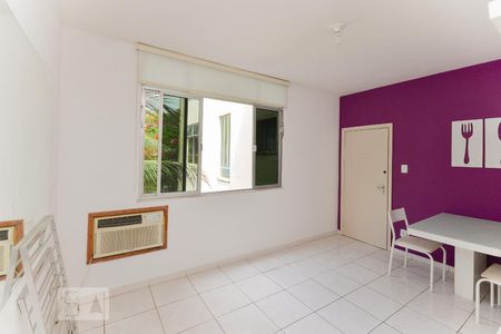 Sala de apartamento à venda com 2 quartos, 49m² em Vila Isabel, Rio de Janeiro