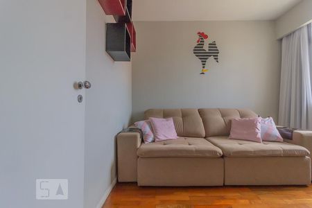 Quarto de apartamento à venda com 3 quartos, 75m² em Minas Brasil, Belo Horizonte