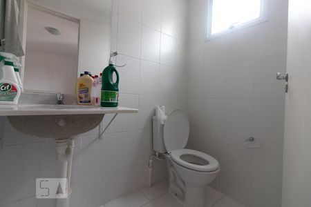 Banheiro do Quarto 2 - Suite de apartamento para alugar com 2 quartos, 44m² em Tingui, Curitiba