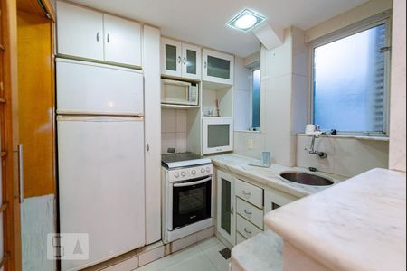 Cozinha de kitnet/studio para alugar com 1 quarto, 40m² em Leblon, Rio de Janeiro