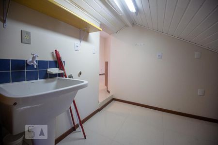 Apartamento para alugar com 3 quartos, 120m² em Lagoa da Conceição, Florianópolis