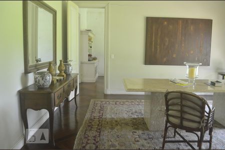 Sala de casa à venda com 4 quartos, 560m² em Morumbi, São Paulo