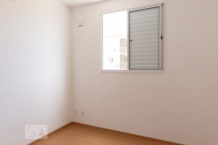 Quarto 2 de apartamento para alugar com 2 quartos, 50m² em Humaitá, Porto Alegre