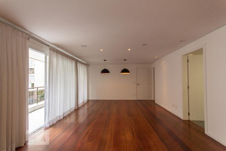 Sala de apartamento para alugar com 3 quartos, 130m² em Real Parque, São Paulo