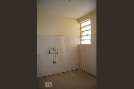 Cozinha de apartamento para alugar com 2 quartos, 60m² em São Sebastião, Porto Alegre