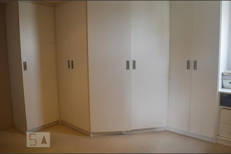 Corredor de apartamento à venda com 3 quartos, 190m² em Parque Bairro Morumbi, São Paulo