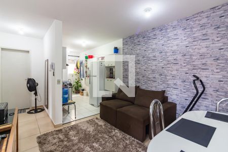 Sala  de apartamento à venda com 2 quartos, 40m² em Jardim das Flores, Osasco