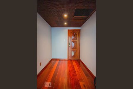 Hall de Entrada de apartamento para alugar com 3 quartos, 134m² em Laranjeiras, Rio de Janeiro