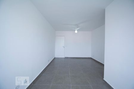 Sala  de apartamento para alugar com 3 quartos, 89m² em Vila Amélia, São Paulo