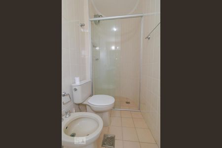 Banheiro da Suíte de apartamento à venda com 2 quartos, 70m² em Mansões Santo Antônio, Campinas