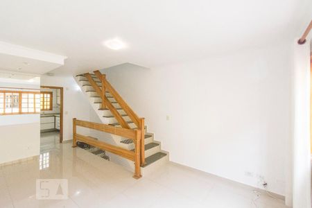 Sala de casa de condomínio à venda com 2 quartos, 108m² em Butantã, São Paulo