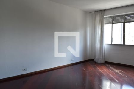 Suíte de apartamento para alugar com 3 quartos, 130m² em Centro, Curitiba