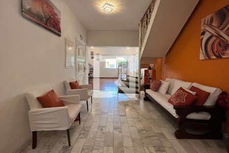 Antessala de casa para alugar com 4 quartos, 260m² em Água Branca, São Paulo