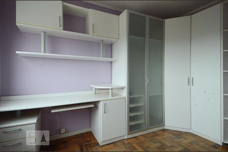 Quarto 1 de apartamento à venda com 2 quartos, 77m² em Medianeira, Porto Alegre