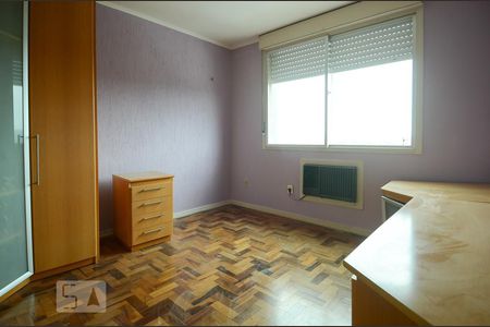 Quarto 2 de apartamento à venda com 2 quartos, 77m² em Medianeira, Porto Alegre