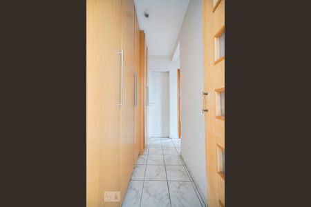 Corredor quartos de apartamento para alugar com 2 quartos, 60m² em Vila Ema, São Paulo