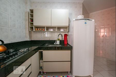 Cozinha de apartamento para alugar com 1 quarto, 54m² em Campinas, São José