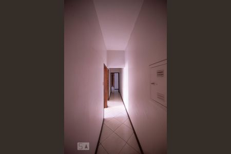 Corredor de casa para alugar com 3 quartos, 200m² em Quarta Parada, São Paulo