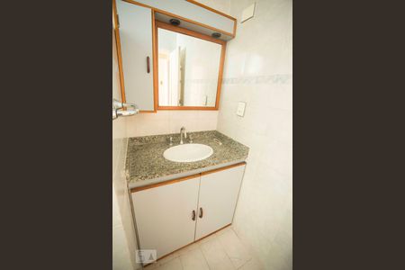 banheiro de apartamento à venda com 3 quartos, 68m² em Tijuca, Rio de Janeiro