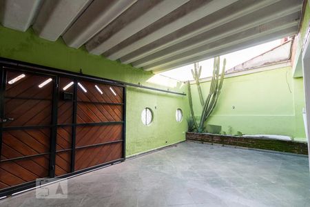 Garagem de casa à venda com 5 quartos, 160m² em Ponte Grande, Guarulhos