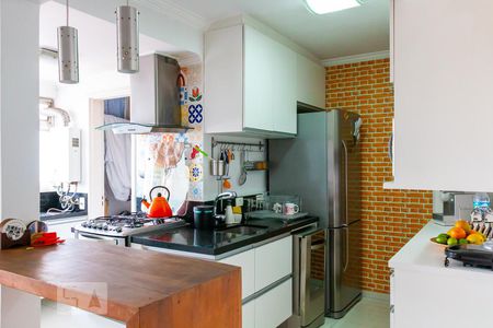 Cozinha de apartamento à venda com 2 quartos, 72m² em Sumarezinho, São Paulo