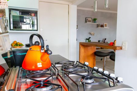 Cozinha de apartamento à venda com 2 quartos, 72m² em Sumarezinho, São Paulo