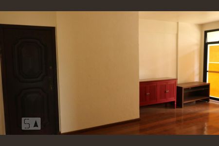 Sala de apartamento para alugar com 2 quartos, 90m² em Icaraí, Niterói