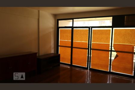 Sala de apartamento para alugar com 2 quartos, 90m² em Icaraí, Niterói