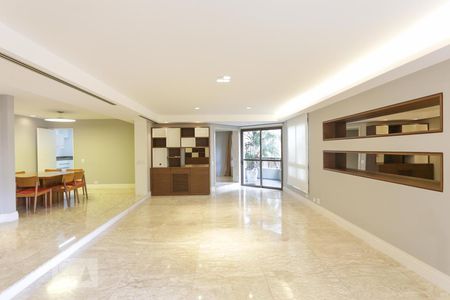 Apartamento à venda com 308m², 4 quartos e 3 vagasSala