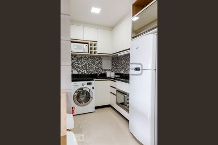 Cozinha de kitnet/studio para alugar com 1 quarto, 33m² em Centro, Curitiba