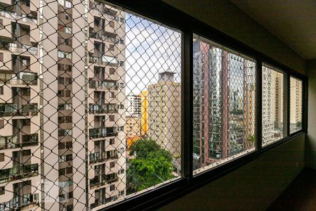 Vista de apartamento à venda com 3 quartos, 164m² em Indianópolis, São Paulo