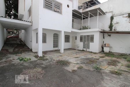 Quintal de casa para alugar com 3 quartos, 220m² em Santana, São Paulo