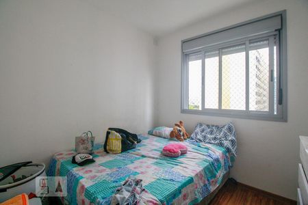 Quarto 1 de apartamento para alugar com 2 quartos, 50m² em Parque São Jorge, São Paulo