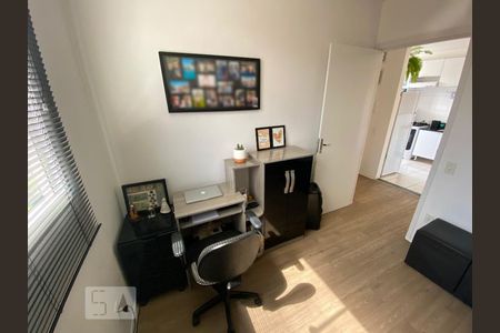 Quarto 1 de apartamento para alugar com 2 quartos, 51m² em Vila Oeste, Belo Horizonte